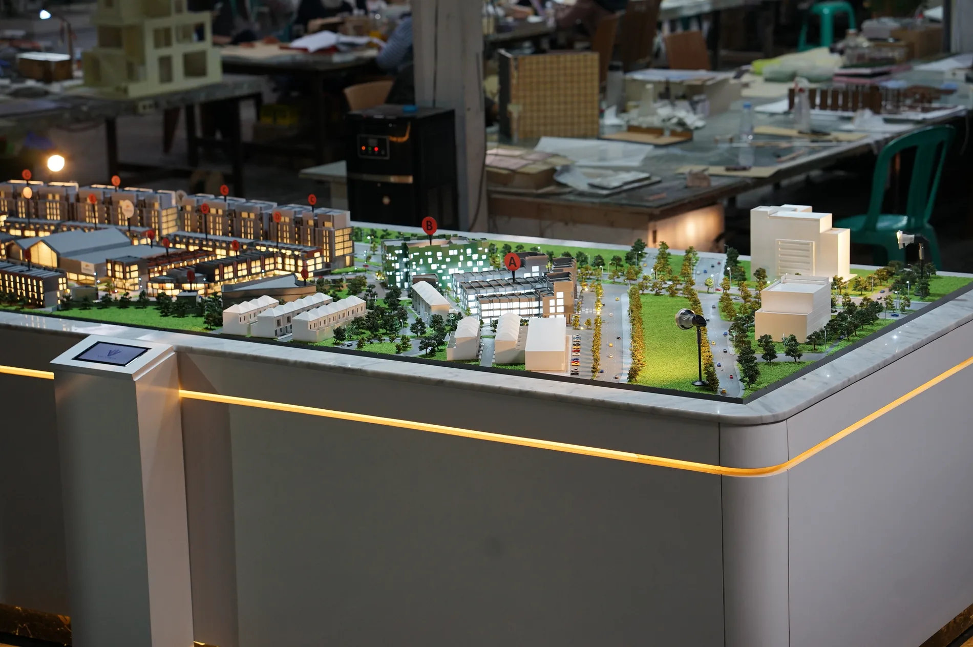 Victoria Central District illuminated mixed-use maket by Pola Raya Studio